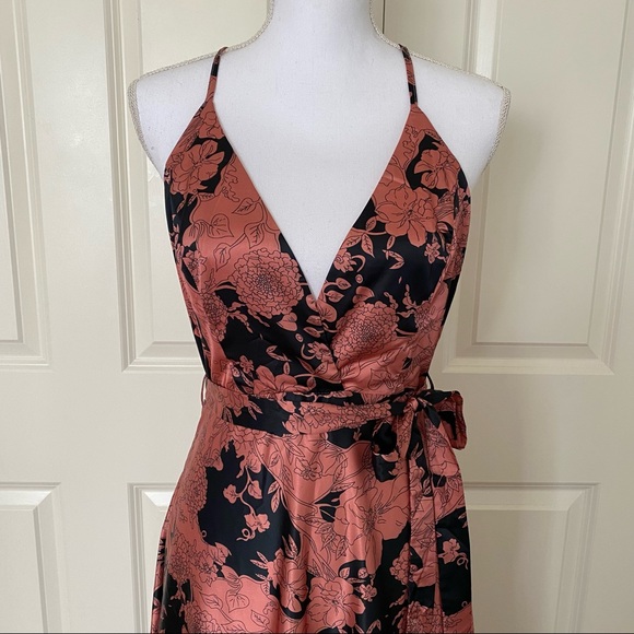 L’Atiste Maxi Dress - Picture 6 of 17